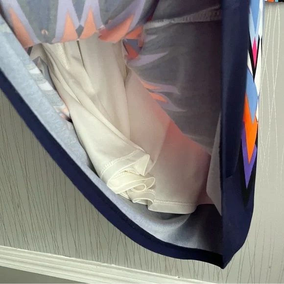 Vince Camuto Dress Multi Color Geo Print Long Sleeve Sheath Size 6 - Picture 9 of 9